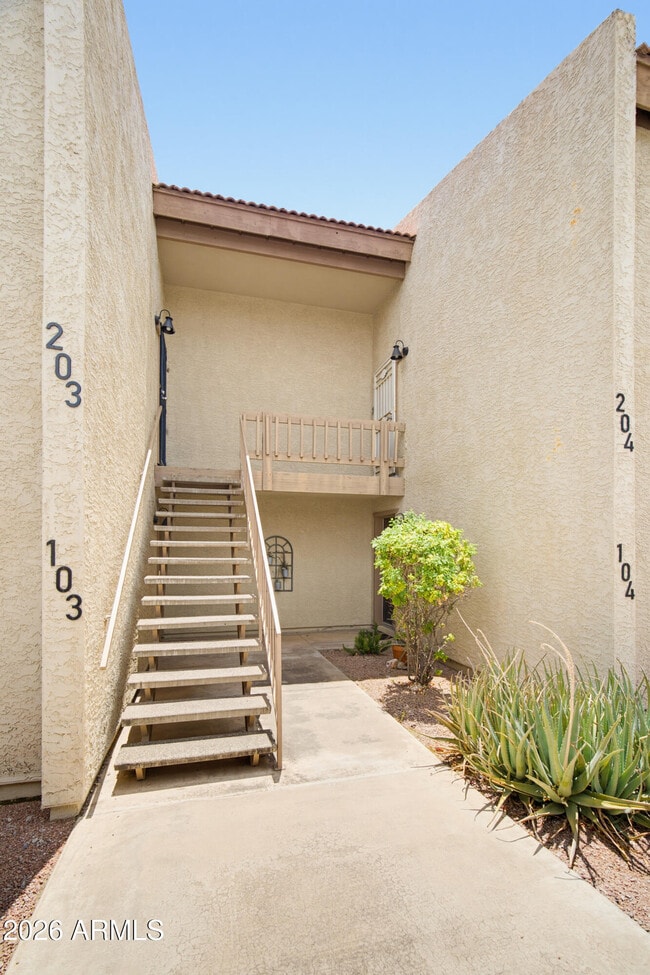 Building Photo - 16624 E Palisades Blvd