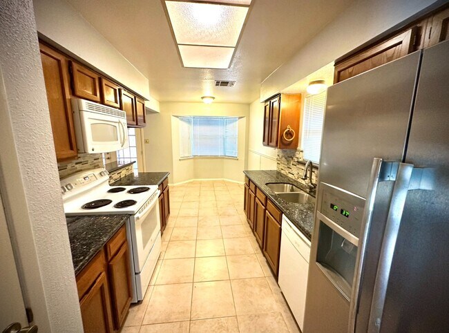 Building Photo - 18 Brookflower Rd