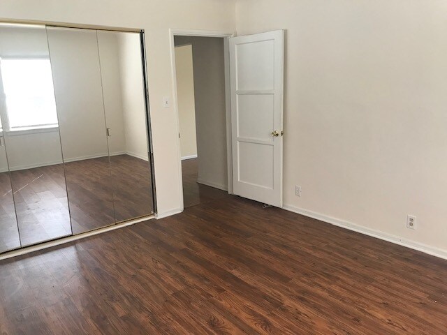 Building Photo - 2435 25th St