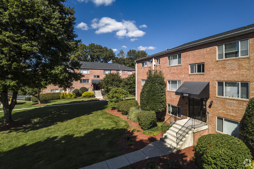 Primary Photo - Woodlee Terrace Apartments