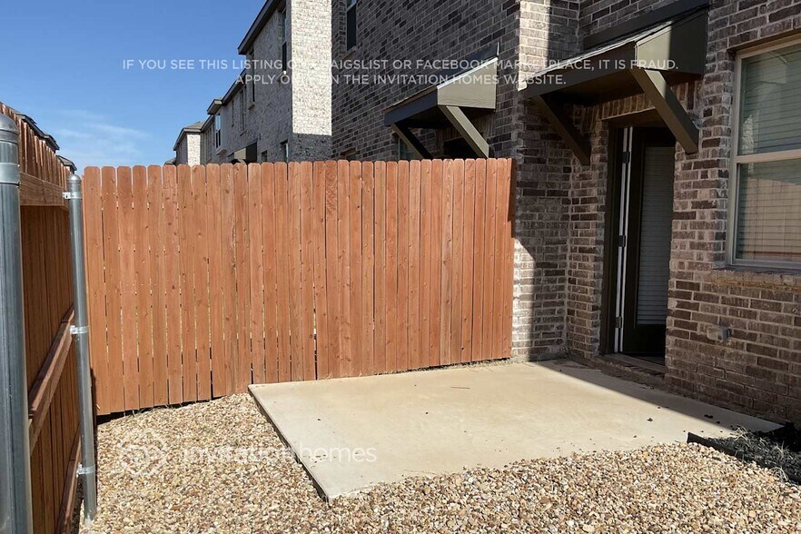 Building Photo - 6427 Blue Trl