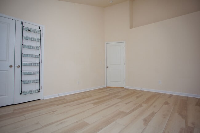 Building Photo - 6469 Panasa Ct