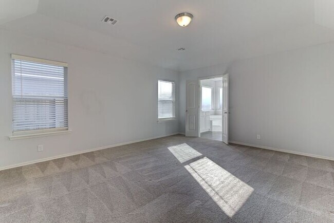 Building Photo - Pool + Park Community! 3/2/2 Plus Office!