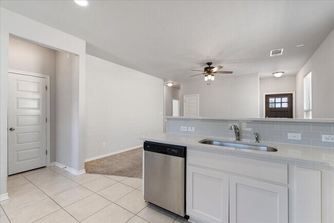 Building Photo - 309 Trellis Blvd