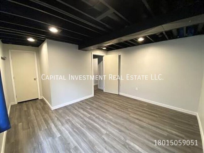 Building Photo - 1741 W 6020 S