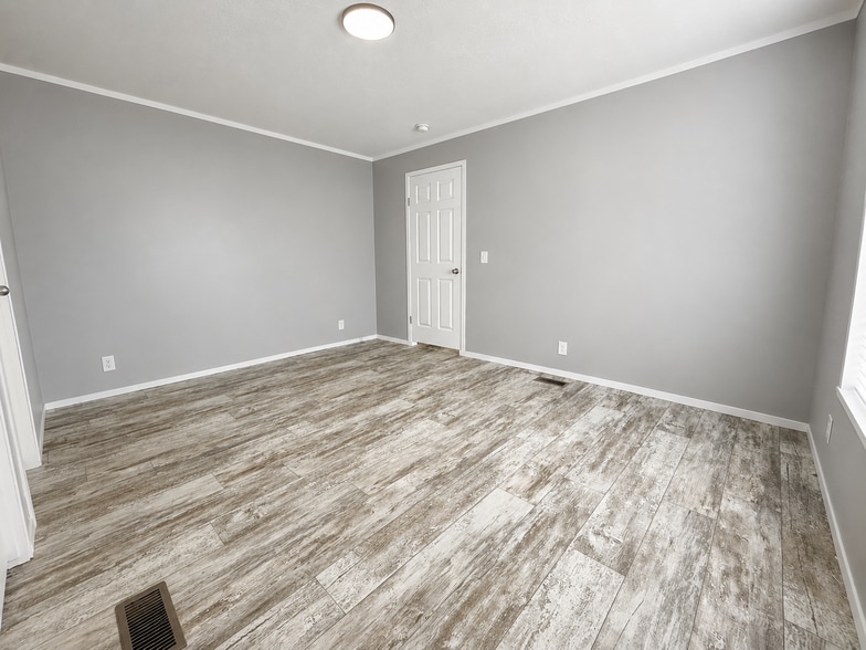 Building Photo - 11827 Cascade Cir