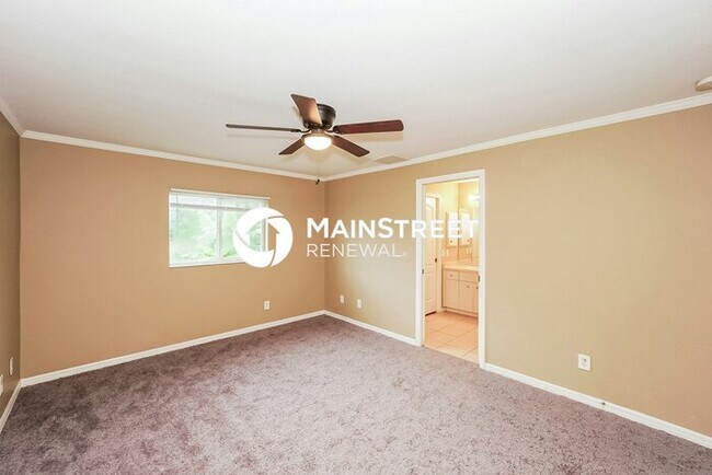 Building Photo - 3 Bedroom Pet-Friendly Home in North Port, FL with Main Street Renewal
