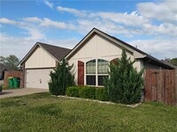 Building Photo - 320 Jack Perry Dr