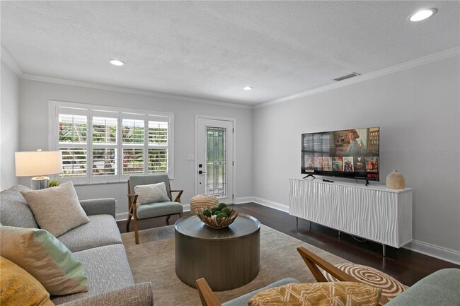 Building Photo - 4815 W San Rafael St