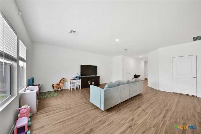 Building Photo - 378 Geode Glen