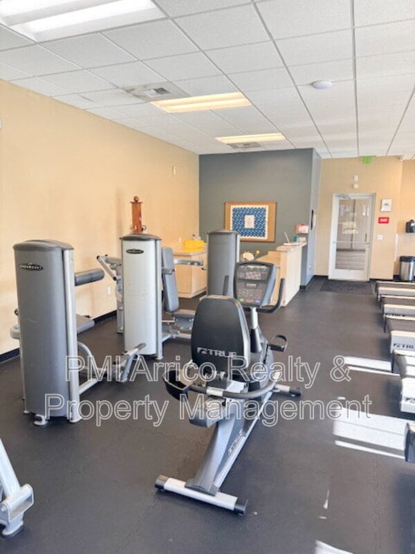 Building Photo - 3505 Meteor Pl