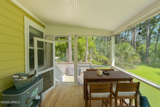 Building Photo - 29 Downing Dr