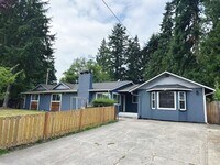Building Photo - 4529 Crescent Ave