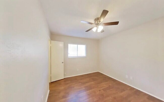 Building Photo - Bright, Spacious, and Ready to Call Home — 3 Bedrooms