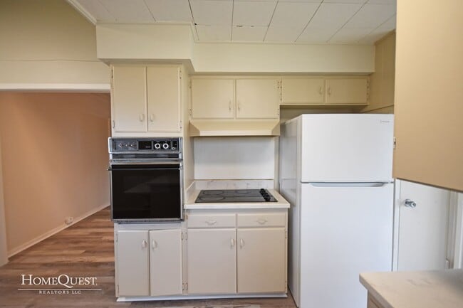 Building Photo - Kaneohe Charm -- 3 bed 1.5 bath SFH -- $3500/mo