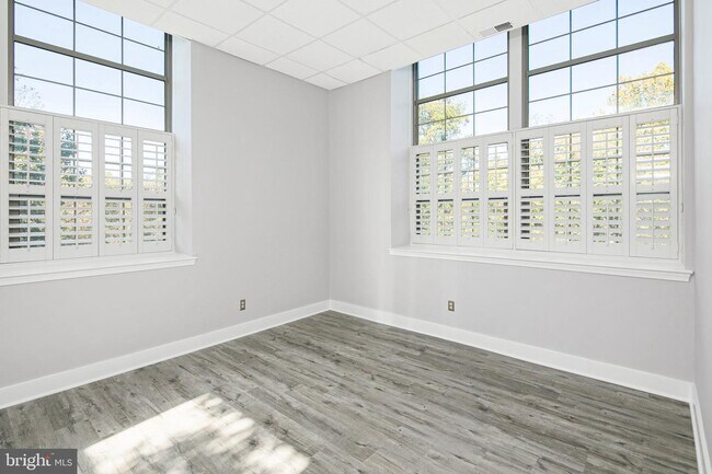 Building Photo - 3700 College Ave