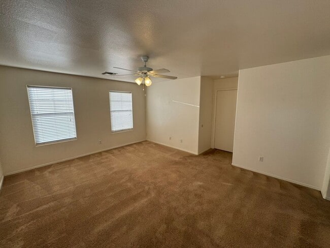 Building Photo - Willis Ranch Home in Chandler