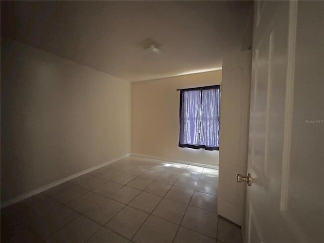 Building Photo - 2927 Dudley Dr