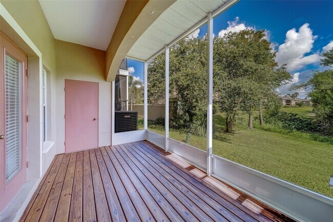 Building Photo - 270 Valencia Cir