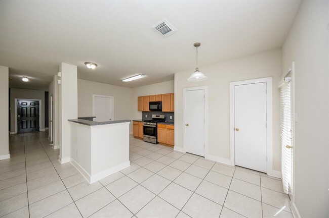 Building Photo - 5839 Sonoma Ridge