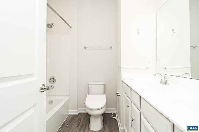 Building Photo - 2083 Elm Tree Ct