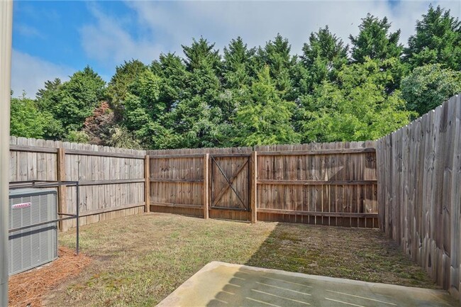 Building Photo - 6330 Scudders Dr