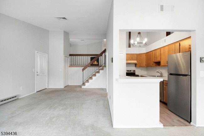 Building Photo - 70 Meadowview Dr