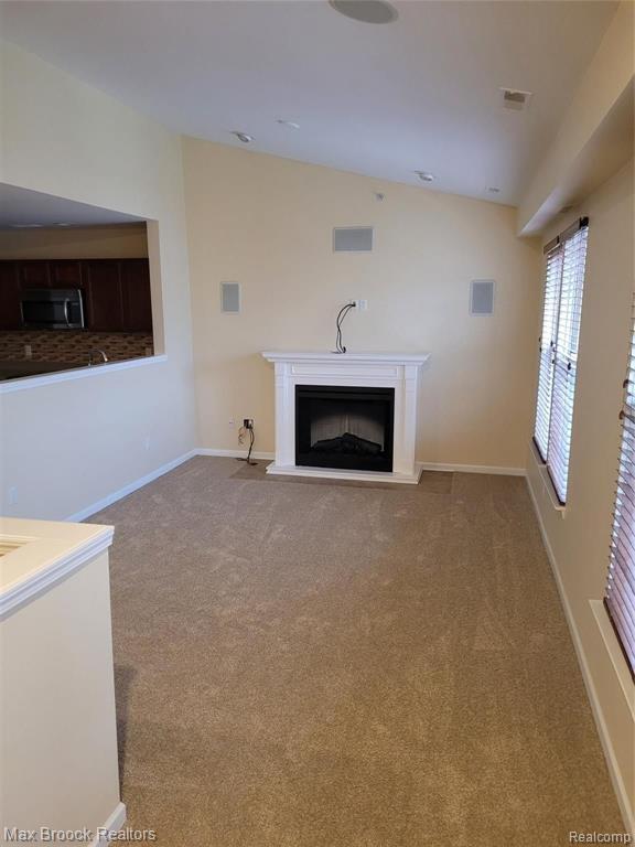 Building Photo - 28017 Hopkins Dr