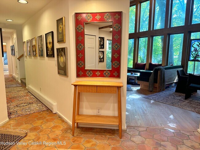 Building Photo - 26 Webster Rd