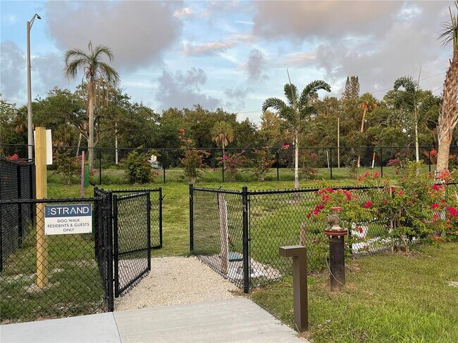 Building Photo - 1709 N Tamiami Trl