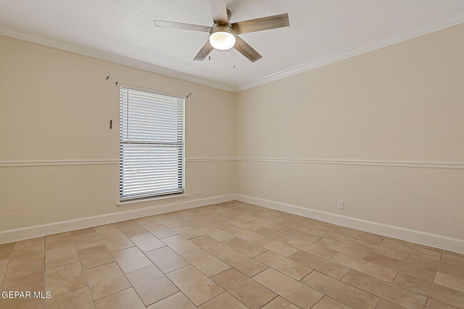 Building Photo - 5808 Kingsfield Ave