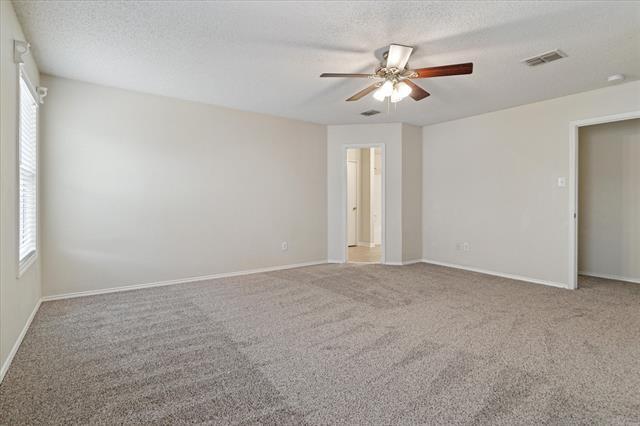 Building Photo - 2309 Maple Dr