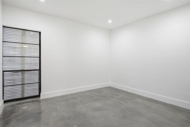 Building Photo - 16380 Briar Patch Pl