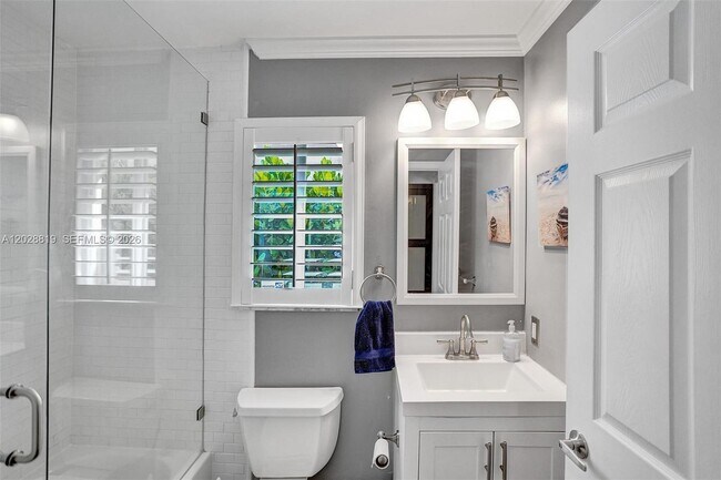 Building Photo - 1479 Sunset Way