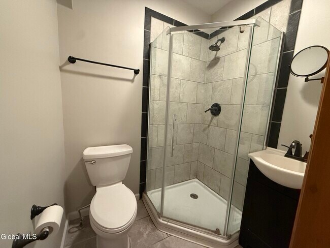 Building Photo - 38 State St