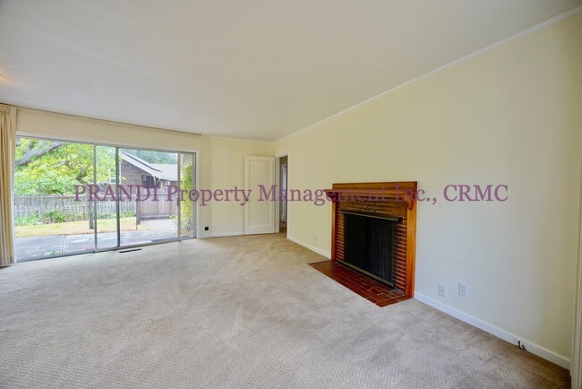 Building Photo - San Anselmo Home On Corner Lot, Nearby Sch...