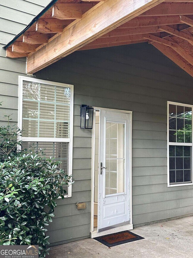 Building Photo - 6834 White Walnut Way