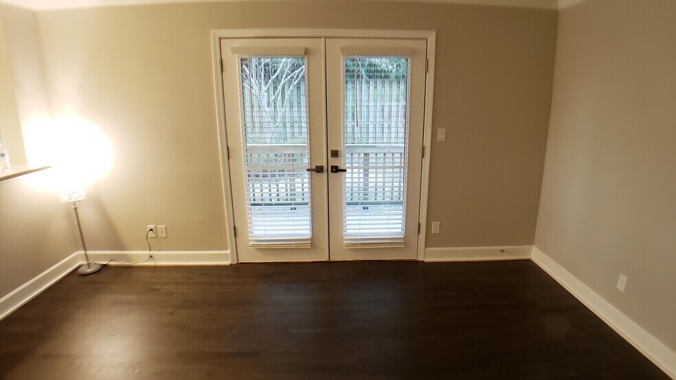 Building Photo - 48 Peachtree Ave NE