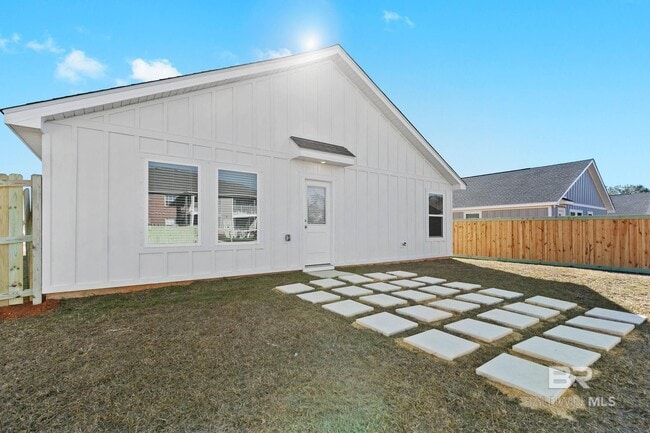 Building Photo - 19349 Gray Horse Dr