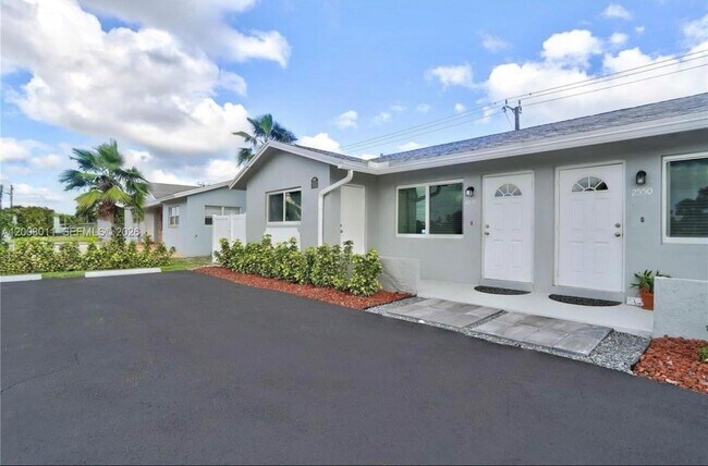 Building Photo - 2550 N Diexe Hwy