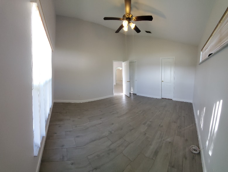 Building Photo - 2321 Monaco Cove Cir