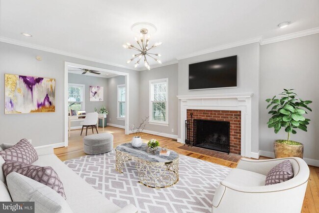 Building Photo - 1445 Heatherstone Dr