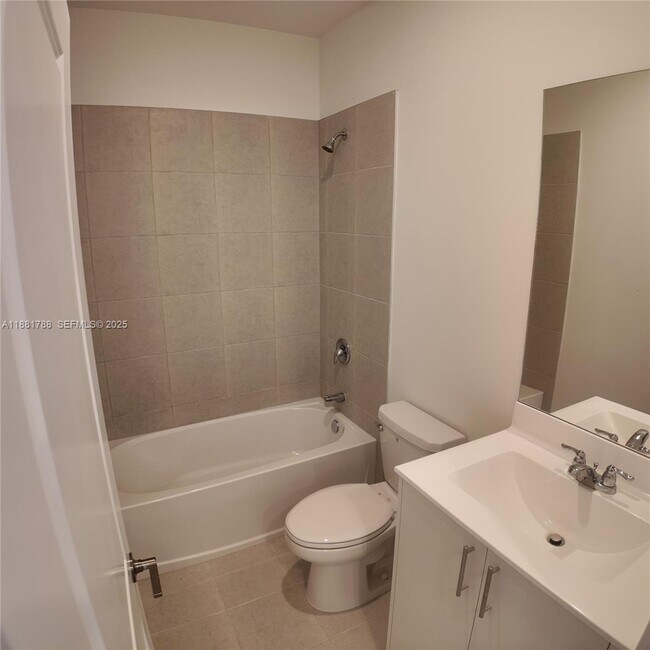 Building Photo - 35761 SW 178th Ct