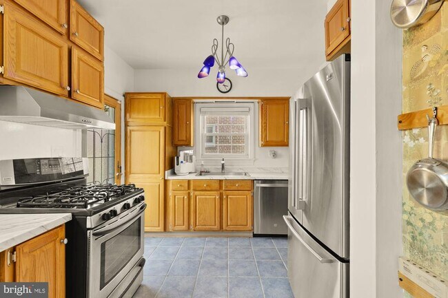 Building Photo - 7932 Orchid St NW