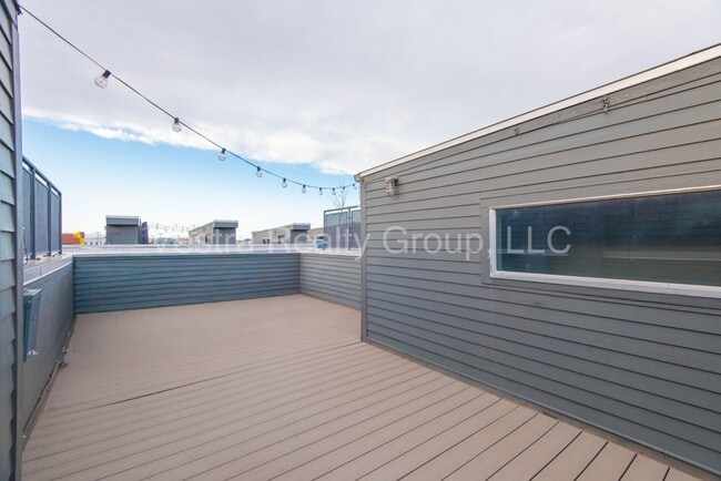 Building Photo - 2680 Blake St