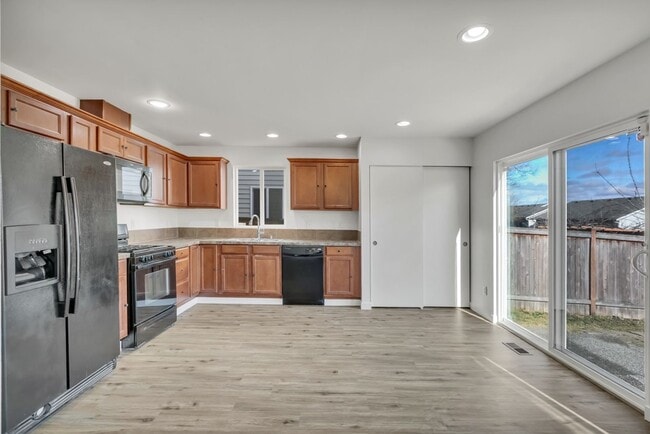Building Photo - 3 bed 2.5 bath in Silverlake Everett
