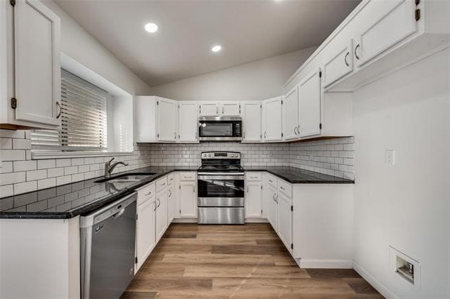 Building Photo - 1405 Thistlewood Ln