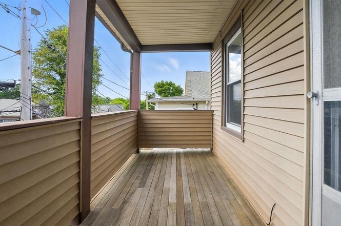 Back deck - 21 High St