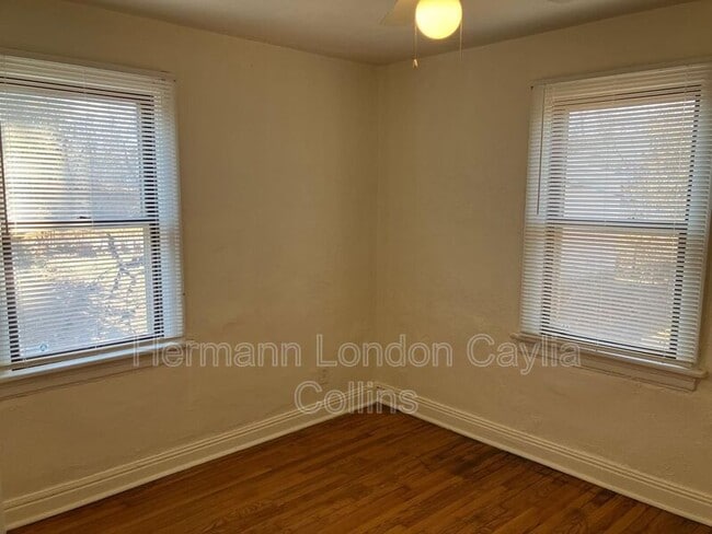 Building Photo - 241 Henquin Dr