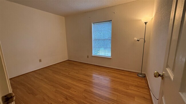 Building Photo - 3130 Battle Ridge Ln